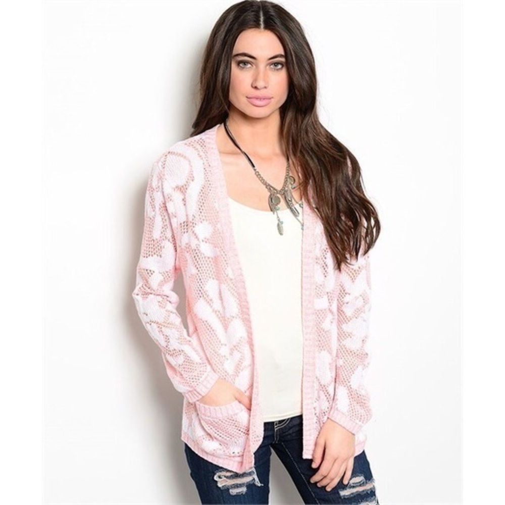 🆕beautiful peach white sweater